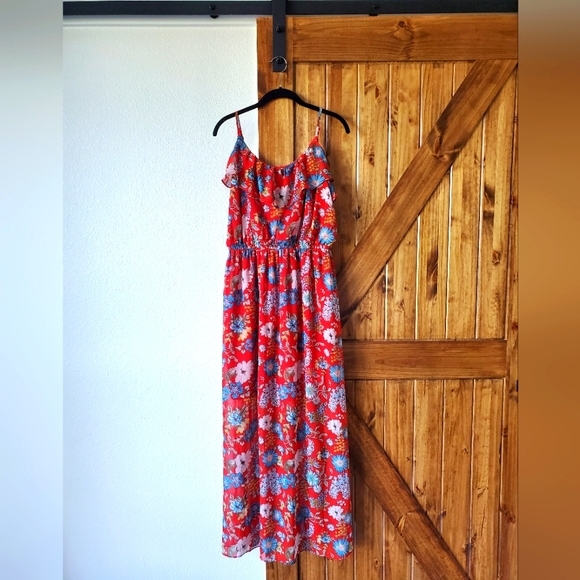 Forever 21 Dresses & Skirts - Forever 21 Red Floral Maxi Dress